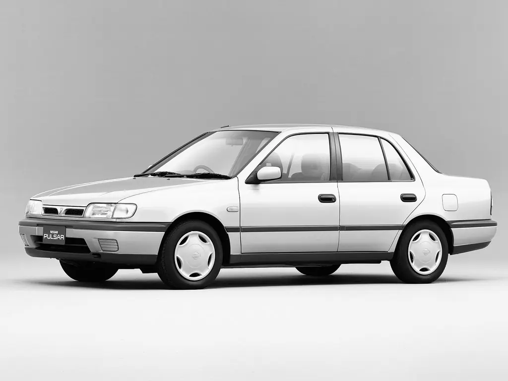 Запобіжник та реле Nissan Pulsar