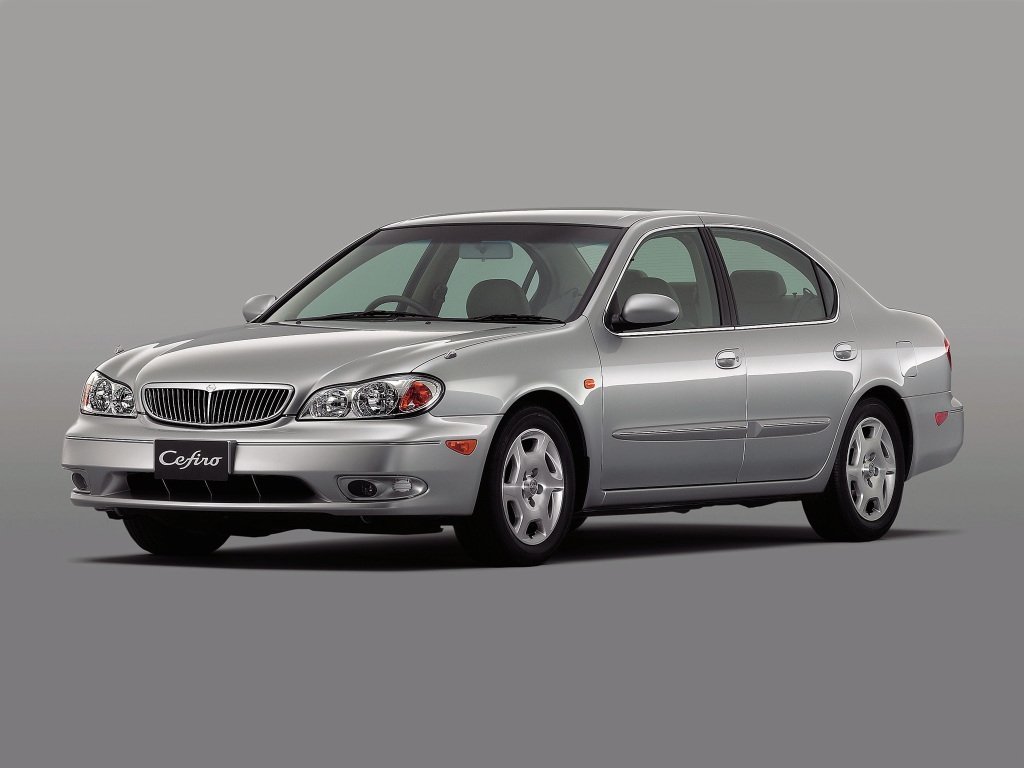 Запобіжник та реле Nissan Cefiro a32 a33