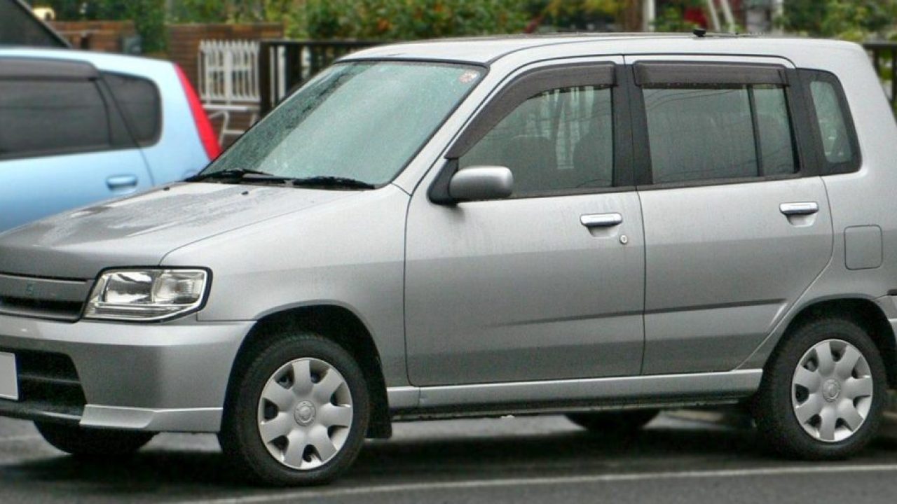 Запобіжник та реле Nissan Cube az10
